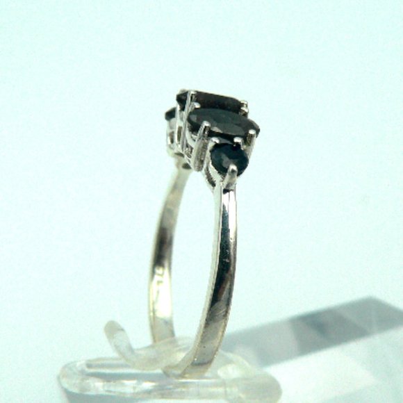 Sz 8 Genuine Natural Silver Sapphire Ring NWOT - Picture 3 of 5
